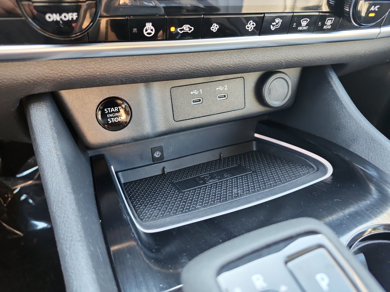 Used 2024 Nissan Rogue SL AWD/4WD image 20