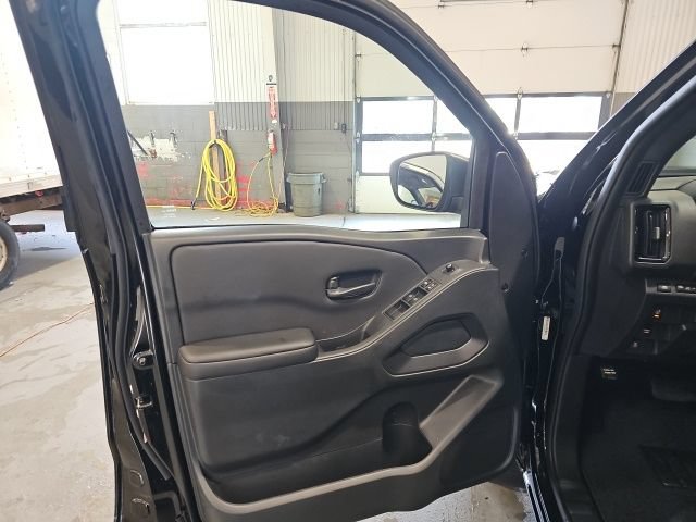New 2026 Nissan Frontier SV w/ SV Convenience Package AWD/4WD image 10