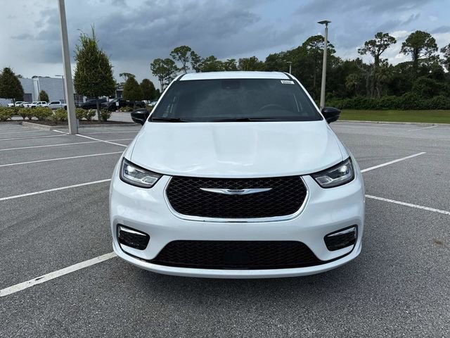 New 2026 Chrysler Pacifica Select image 8