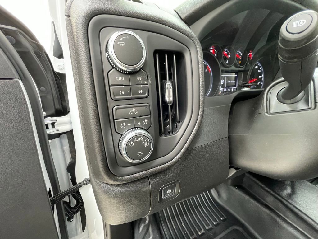 New 2026 GMC Sierra 1500 Pro w/ X31 Off-Road Package AWD/4WD image 13