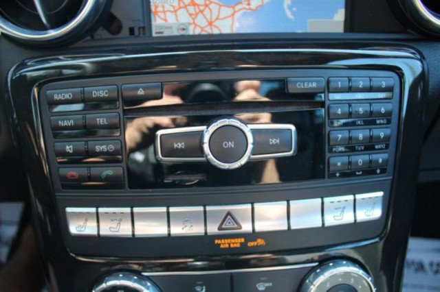 Used 2015 Mercedes-Benz SLK 250 w/ Premium Package image 32