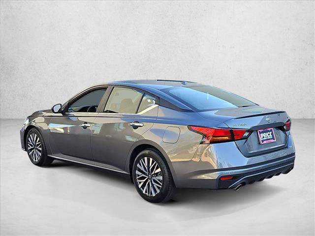 Used 2023 Nissan Altima 2.5 SV w/ SV Premium Package FWD image 8