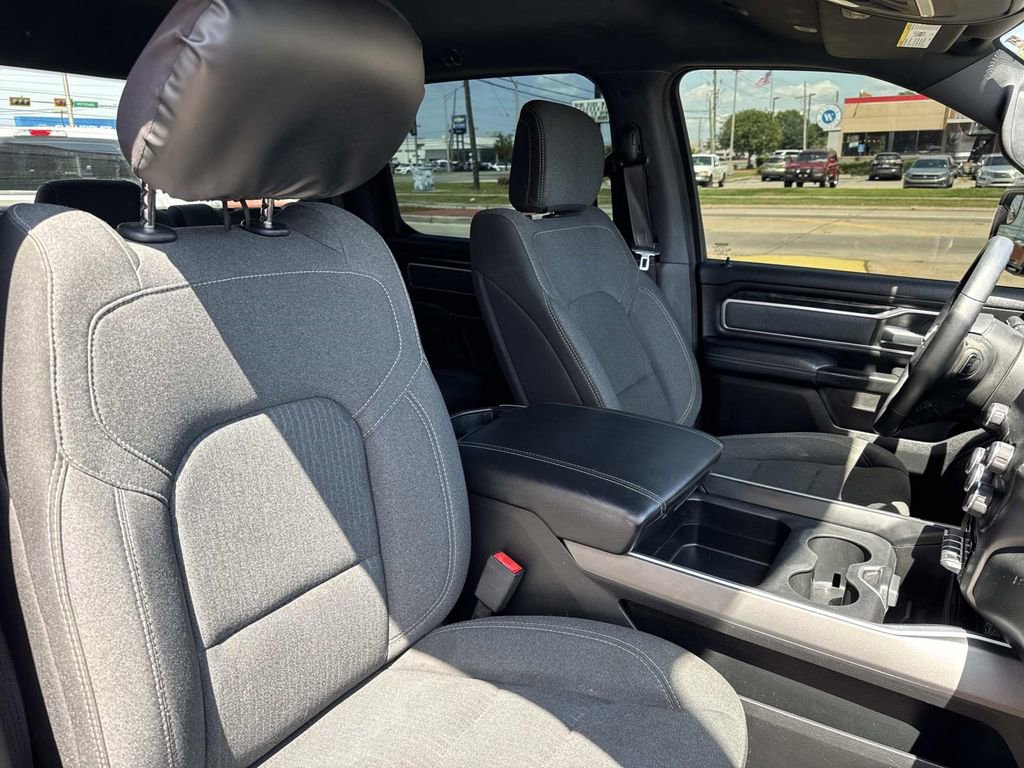 Used 2019 RAM 1500 Big Horn AWD/4WD image 11