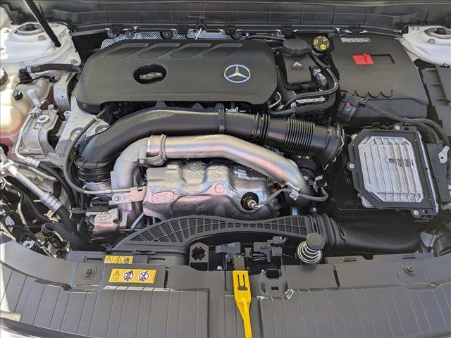 Used 2025 Mercedes-Benz GLB 250 GLB 250 image 22