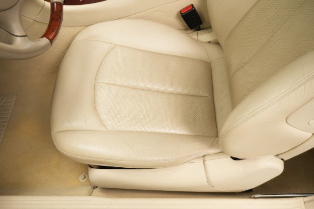 Used 2004 Mercedes-Benz CLK 320 Cabriolet image 47