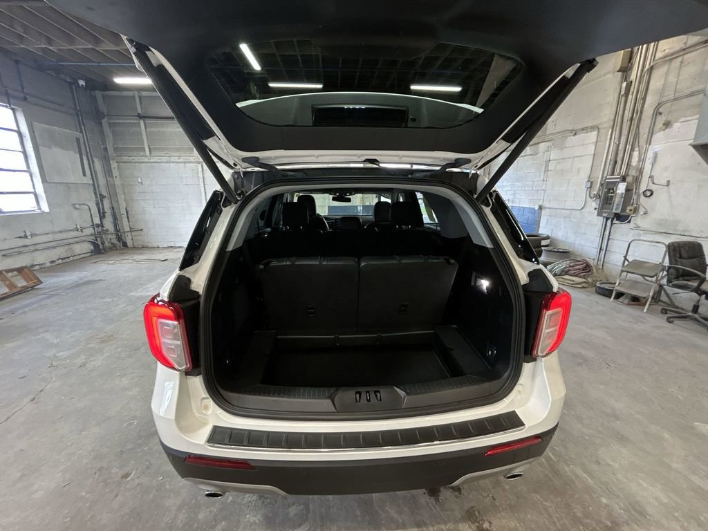 Used 2021 Ford Explorer Limited w/ Hybrid Equipment Group 310A image 25