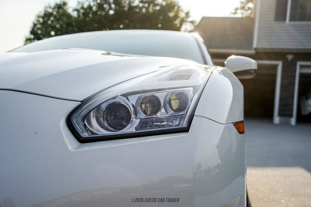 Used 2016 Nissan GT-R Premium AWD/4WD image 71