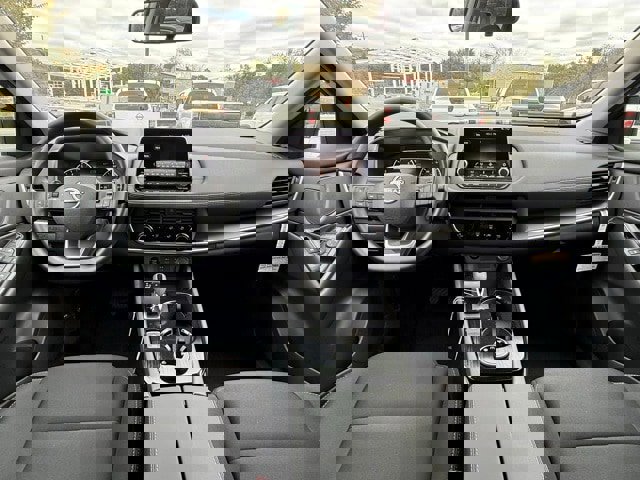 New 2026 Nissan Rogue S image 18