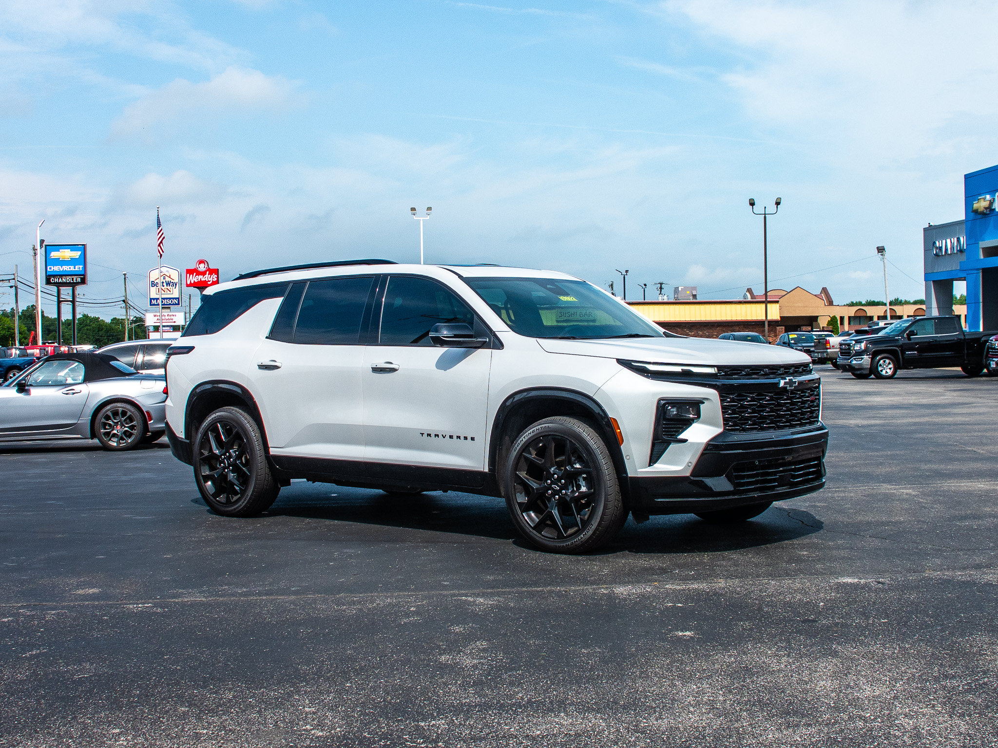 Used 2024 Chevrolet Traverse RS w/ LPO, Floor Liner Package AWD/4WD image 11