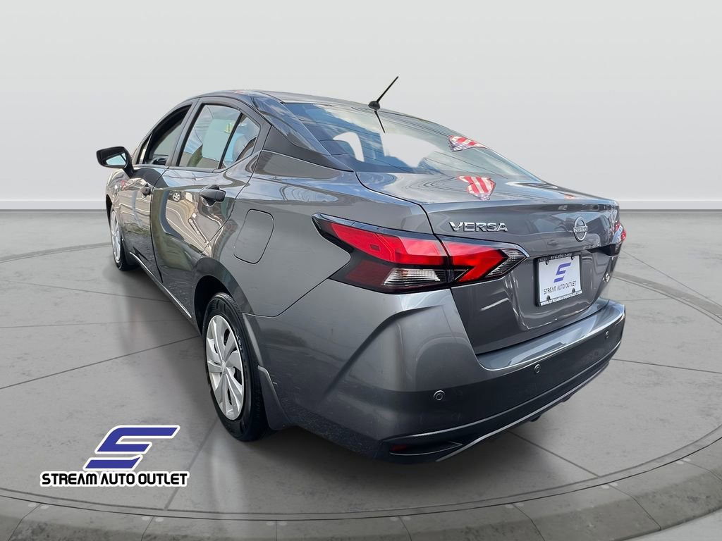 Used 2025 Nissan Versa S w/ Trunk Package image 3