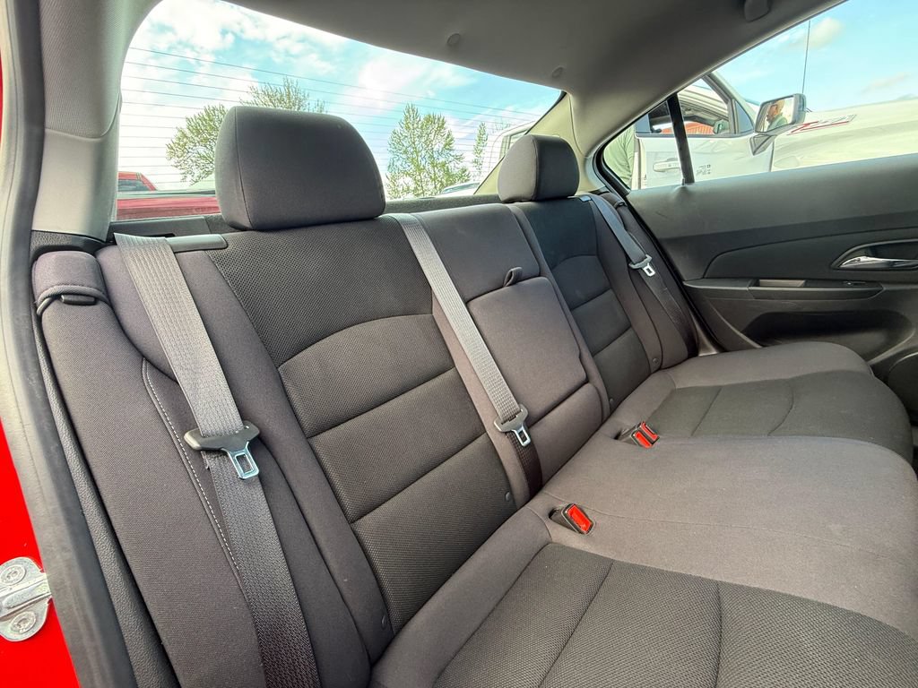 Used 2014 Chevrolet Cruze LT w/ RS Package FWD image 30