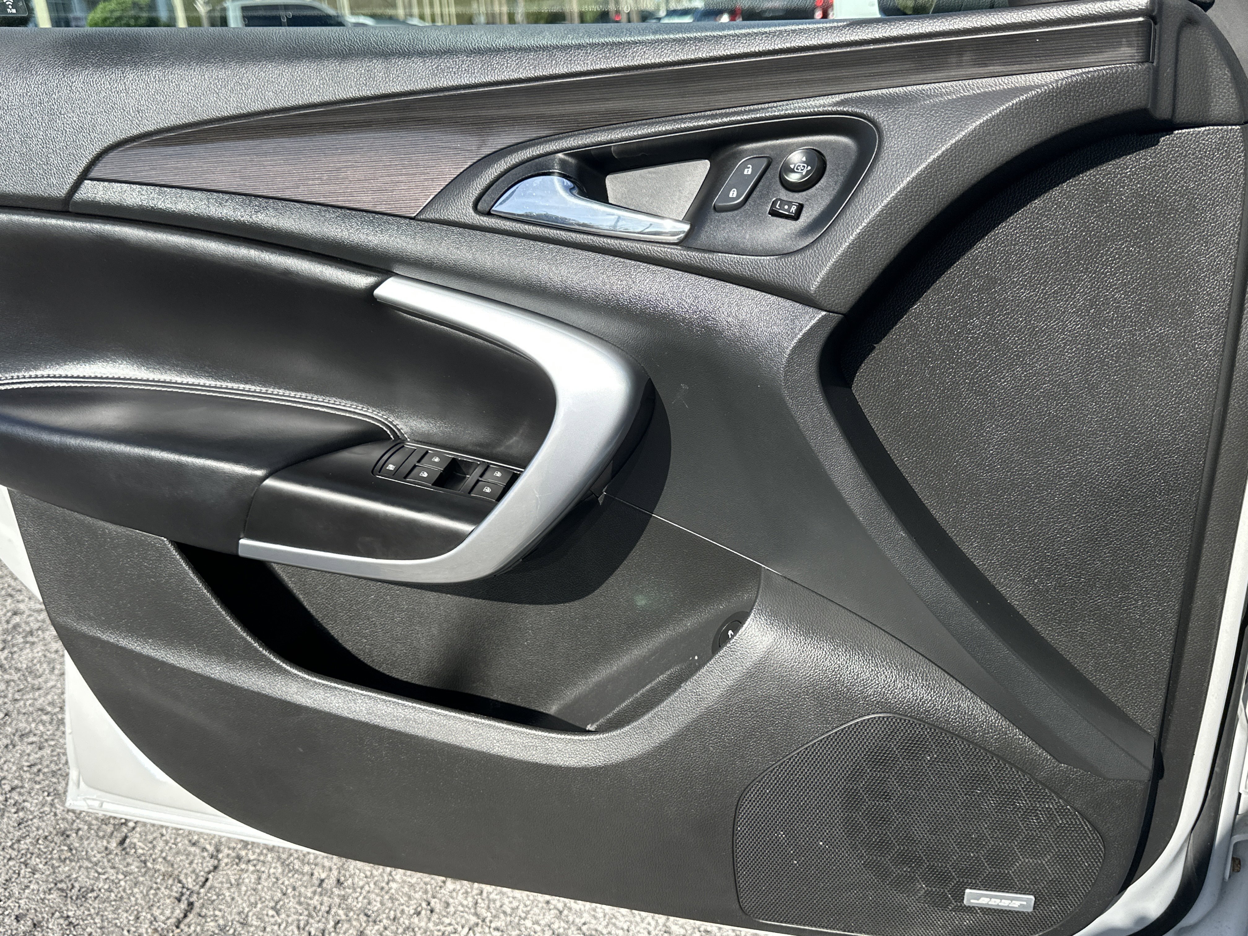 Used 2016 Buick Regal Premium image 23