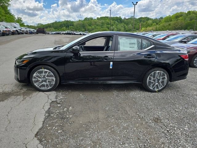 New 2025 Nissan Sentra SR w/ Trunk Package image 2