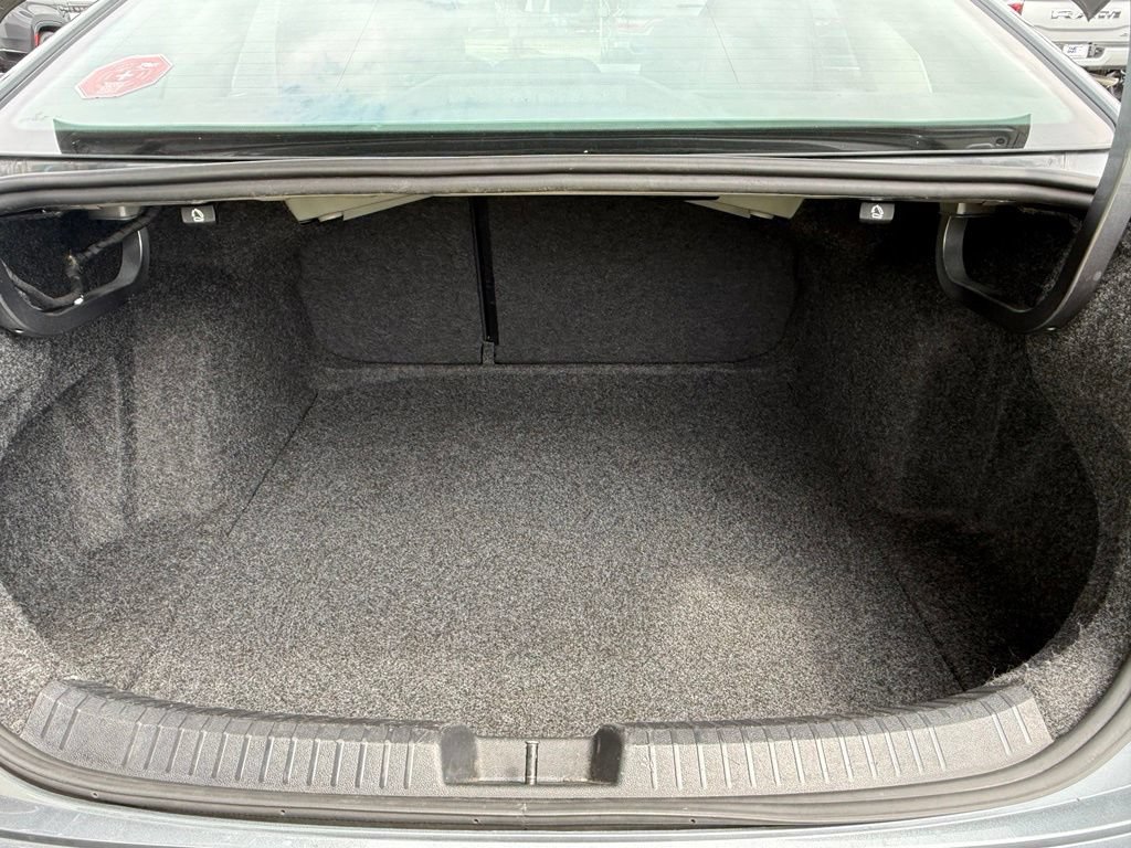 Used 2024 Volkswagen Jetta SE FWD image 18