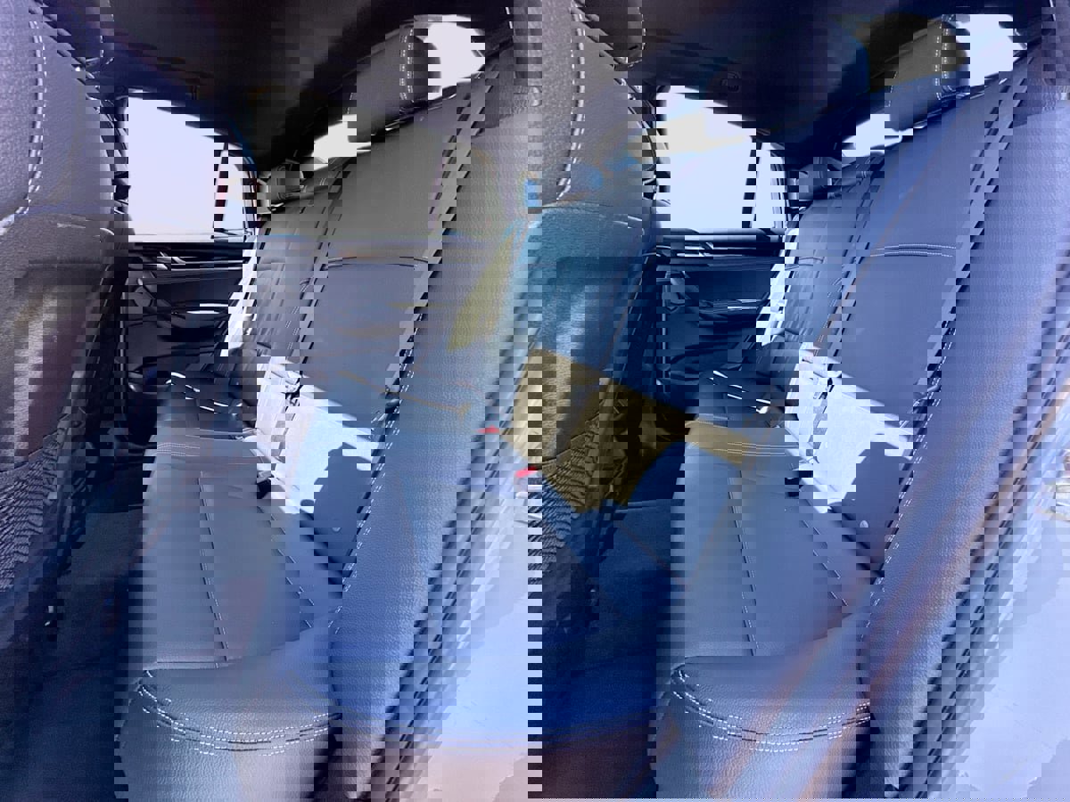 Used 2017 BMW X4 M40i image 27