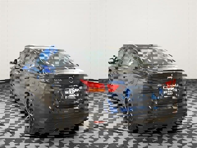 Used 2025 Nissan Altima 2.5 SR image 10