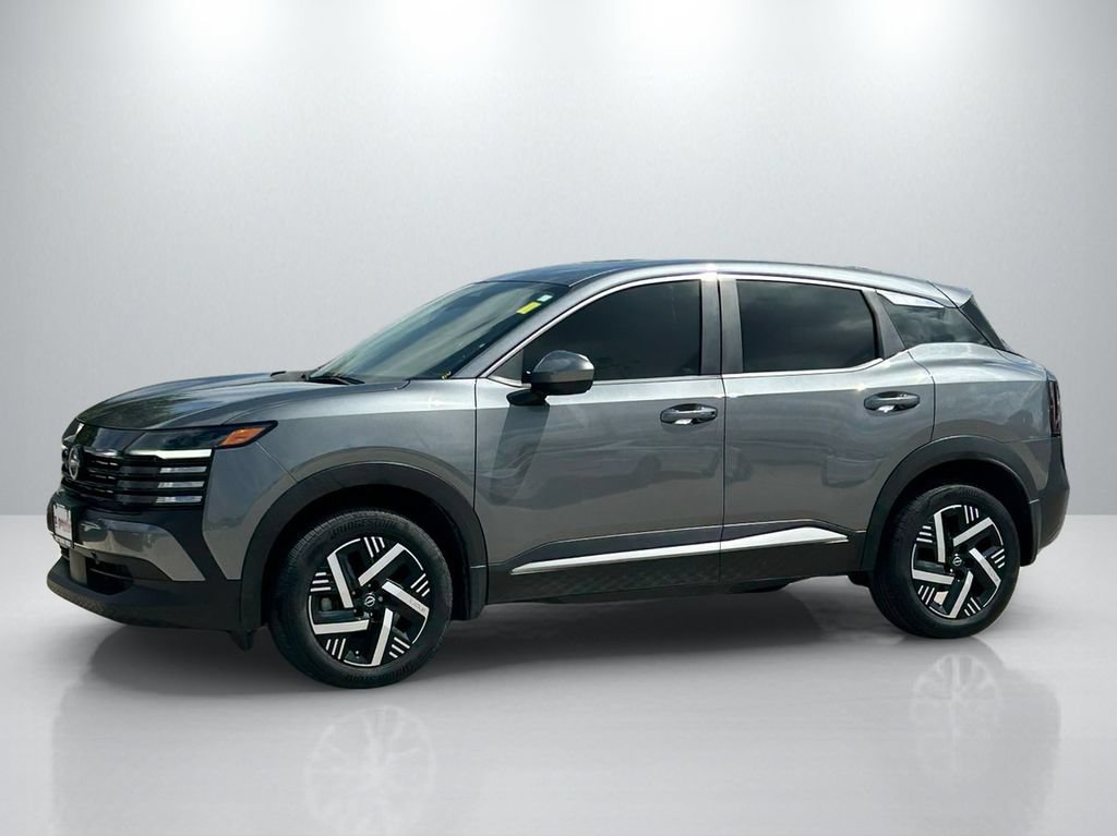 Used 2025 Nissan Kicks SV w/ Charging Package FWD image 8