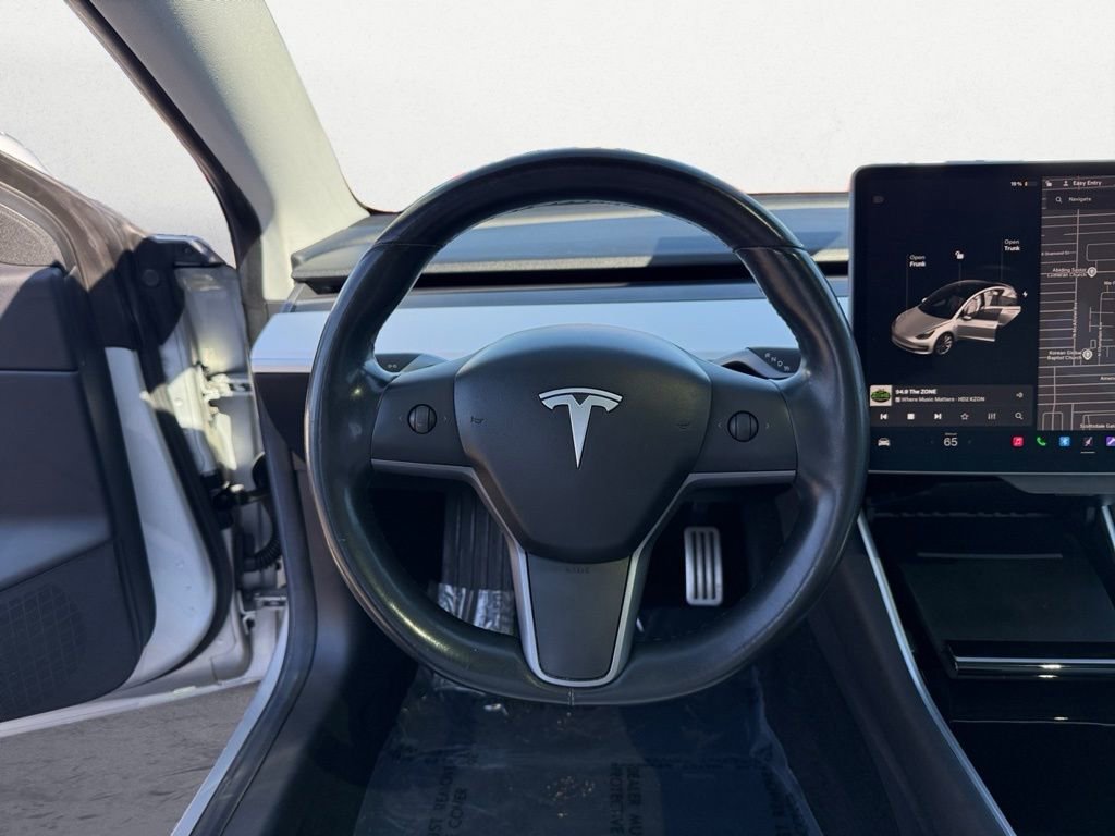 Used 2018 Tesla Model 3 Performance image 12