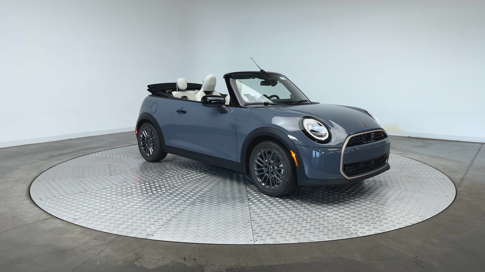 New 2026 MINI Cooper S FWD image 2