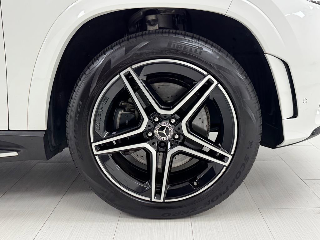 Used 2022 Mercedes-Benz GLS 450 4MATIC image 44