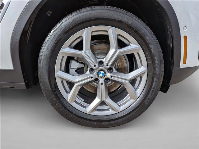 Used 2025 BMW X4 xDrive30i image 24