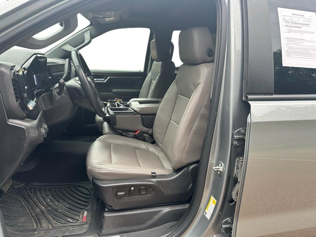 Used 2023 Chevrolet Silverado 1500 LT w/ Protection Package AWD/4WD image 8