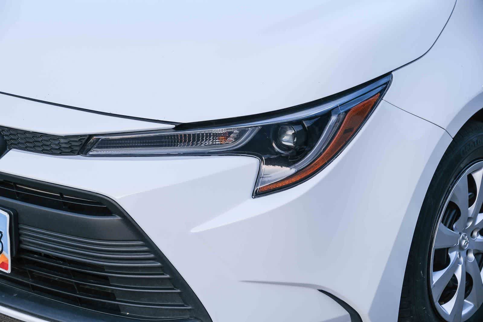 Used 2024 Toyota Corolla LE FWD image 12
