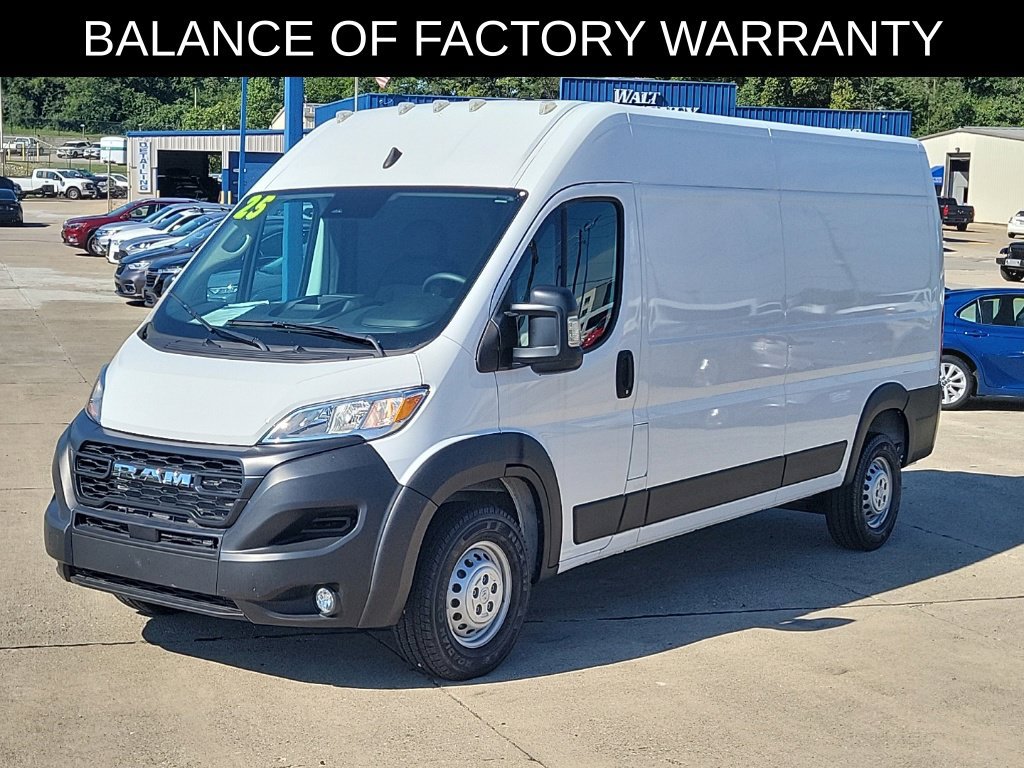 Used 2025 RAM ProMaster 2500 w/ Convenience Group FWD image 2