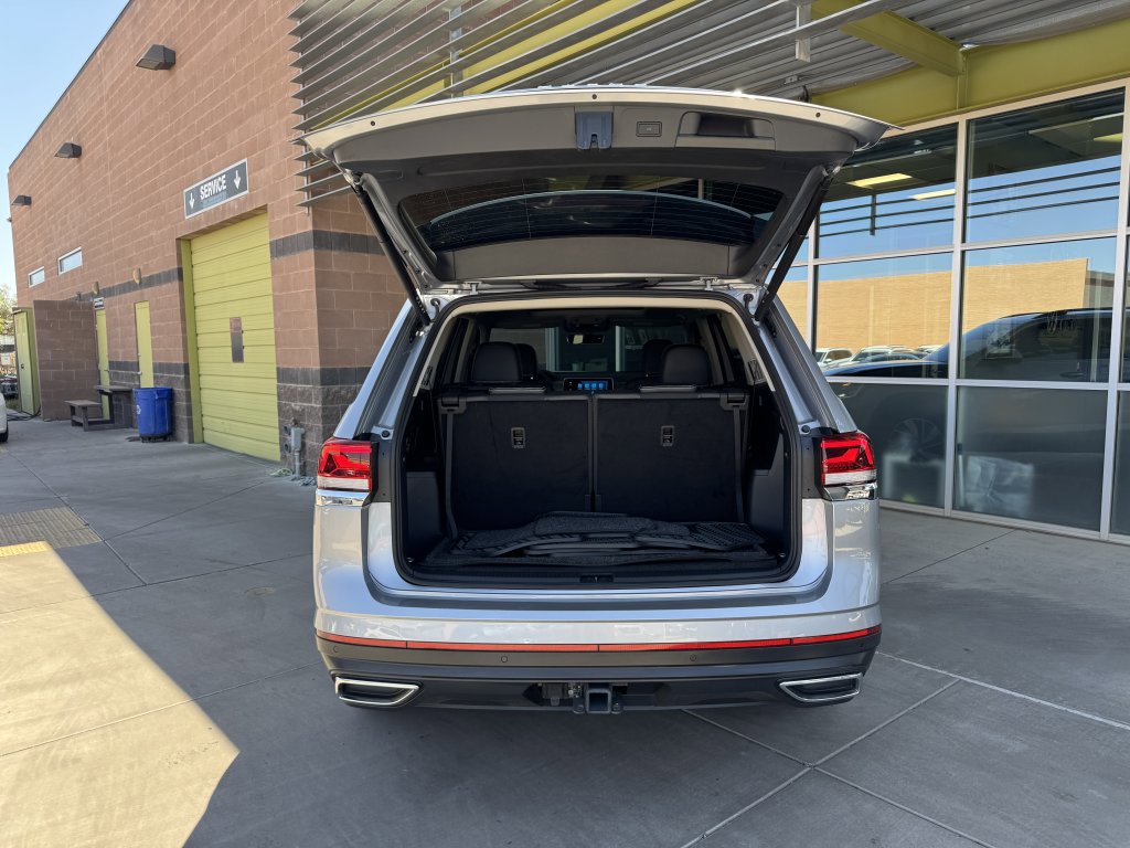 Used 2024 Volkswagen Atlas SE w/ Panoramic Sunroof Package image 39