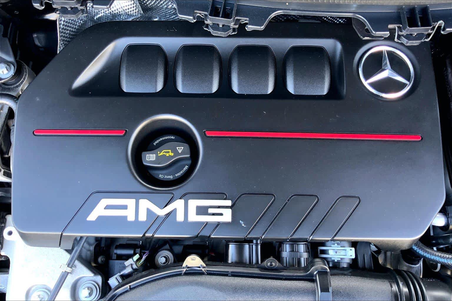 Used 2025 Mercedes-Benz GLA 35 AMG 4MATIC image 32