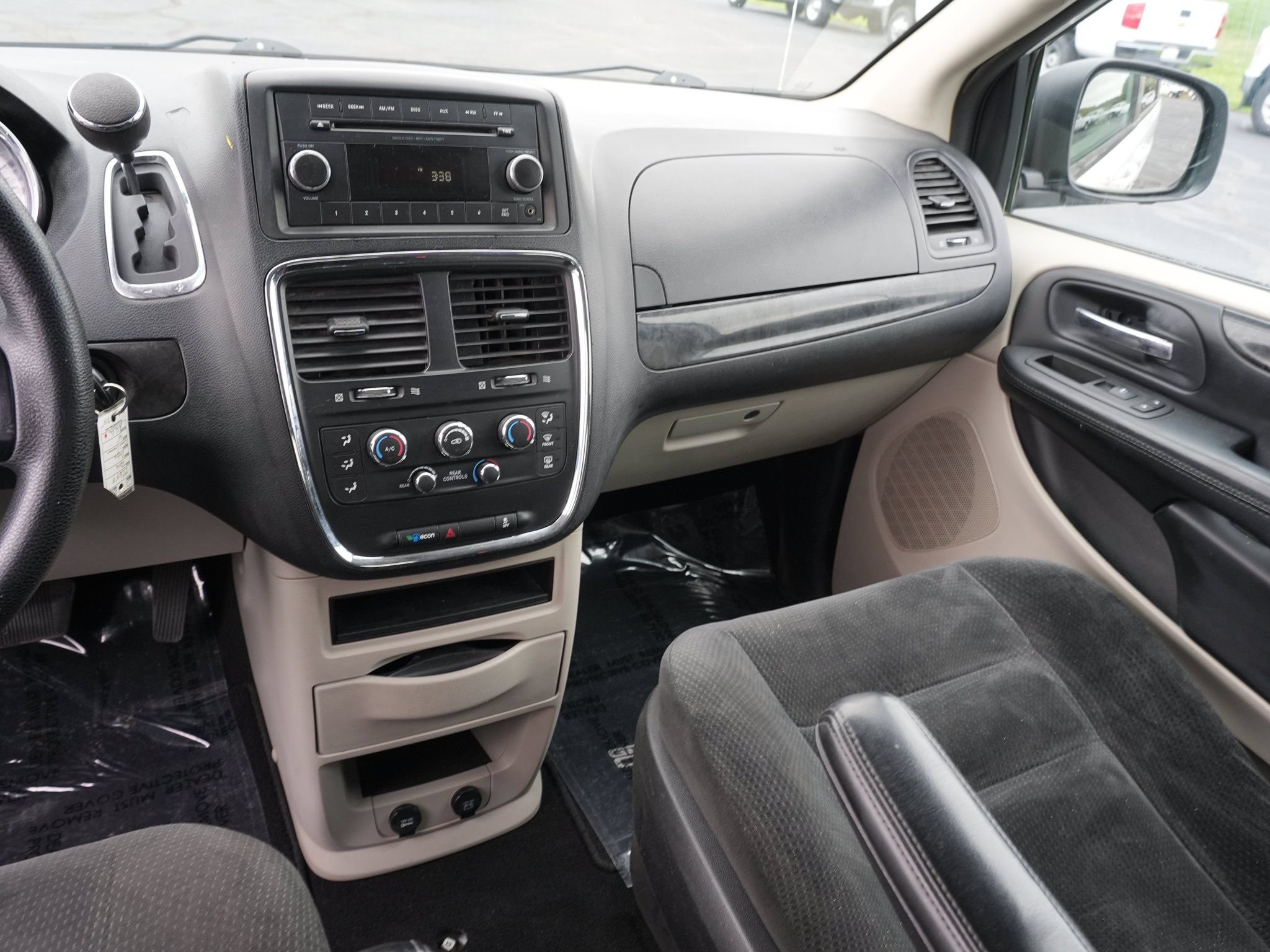 Used 2016 Dodge Grand Caravan SE w/ Quick Order Package 29E SE FWD image 20