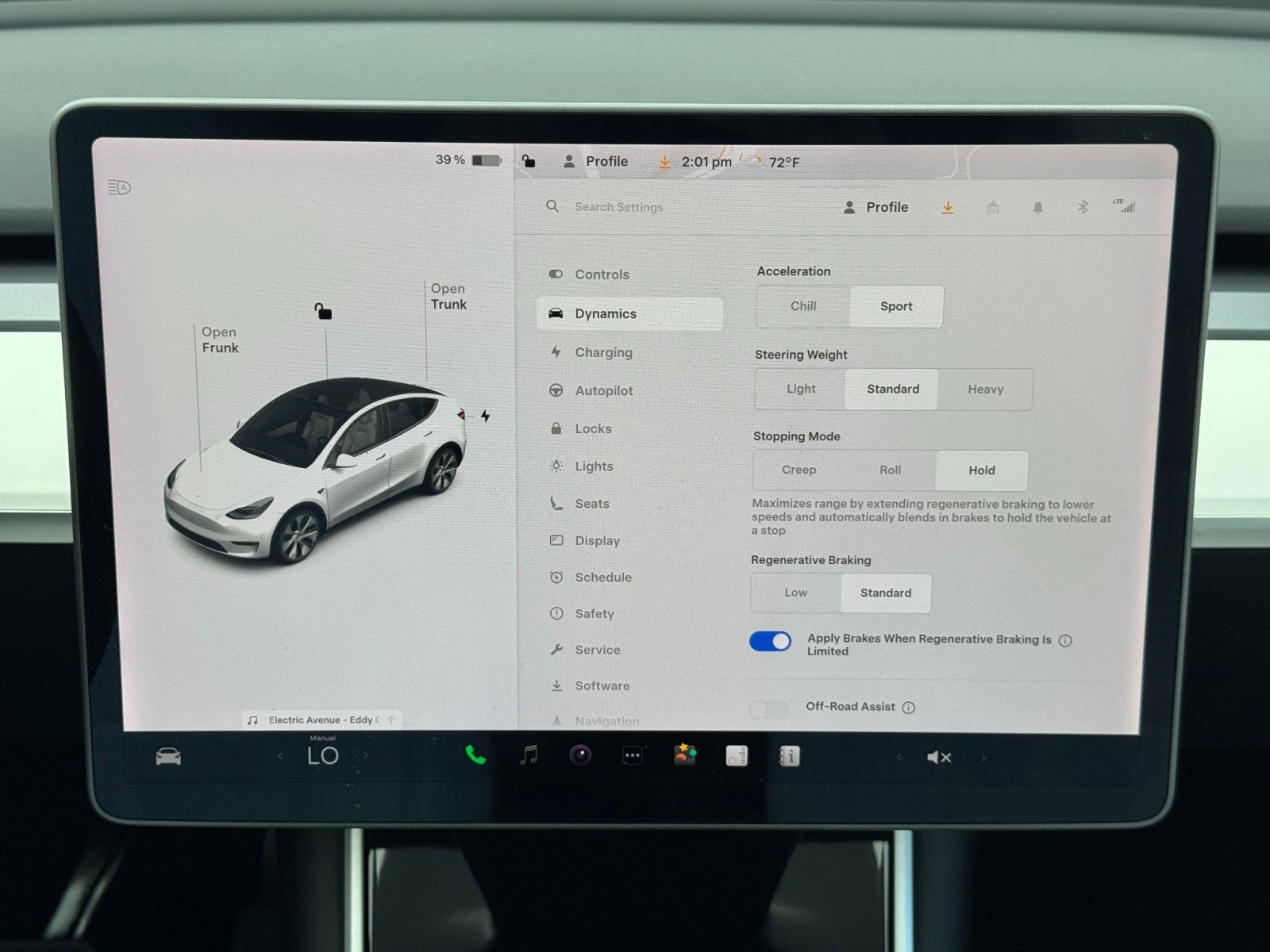 Used 2020 Tesla Model Y Long Range image 18