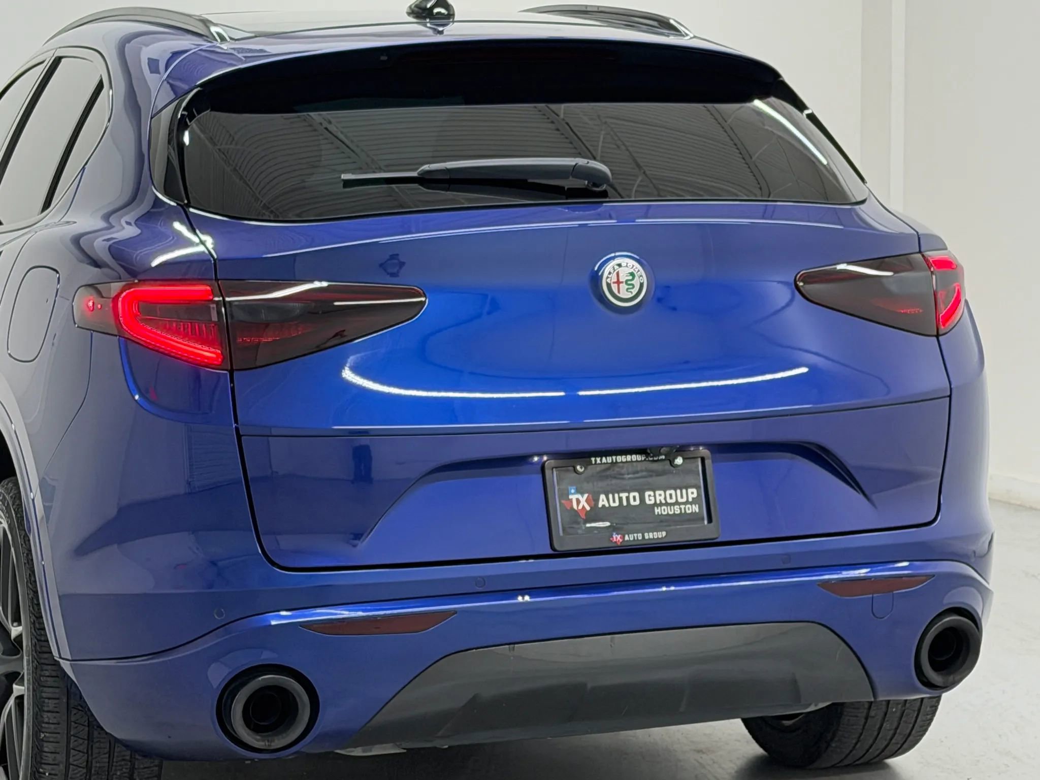 Used 2020 Alfa Romeo Stelvio Ti w/ Nero Edizione AWD/4WD image 43