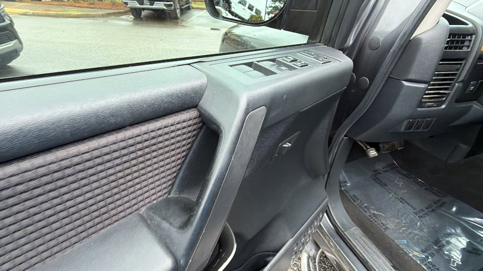 Used 2008 Nissan Titan XE image 15