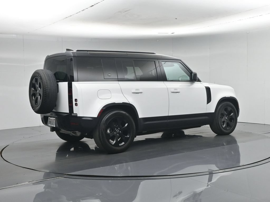 Used 2024 Land Rover Defender 110 S AWD/4WD image 4