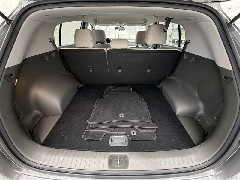 Used 2018 Kia Sportage LX AWD/4WD image 16