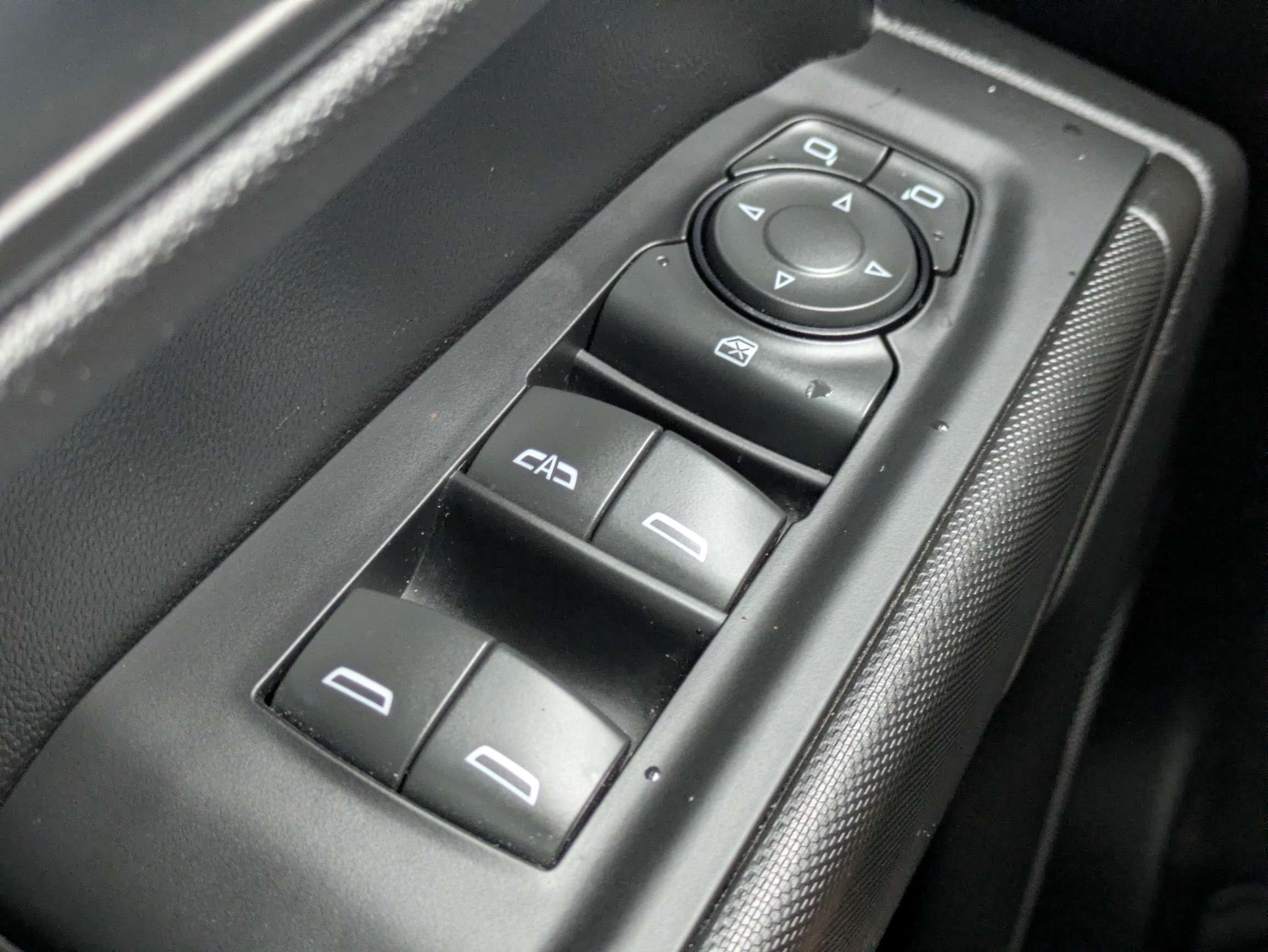 Used 2024 Chevrolet Silverado 1500 Custom RWD image 19