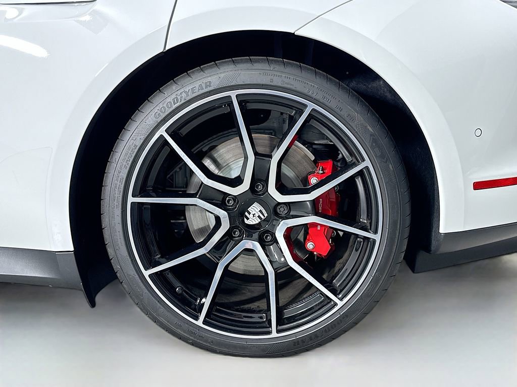 New 2025 Porsche Taycan 4S image 33