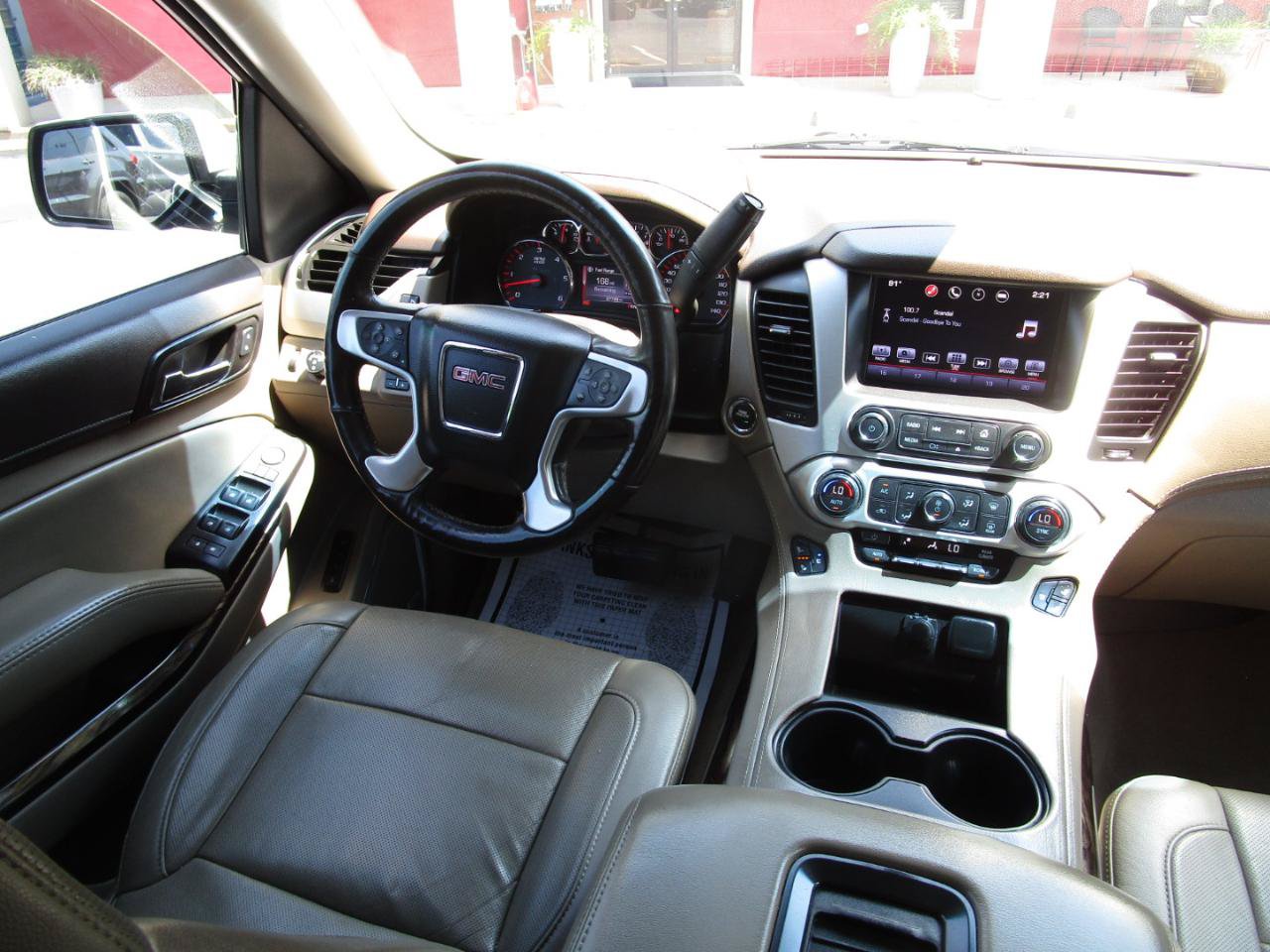 Used 2016 GMC Yukon SLT w/ HD Trailering Package RWD image 8