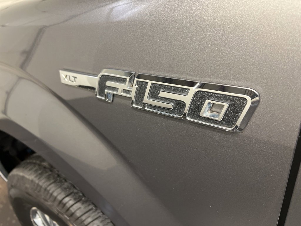 Used 2011 Ford F150 XLT w/ XLT Chrome Pkg image 29