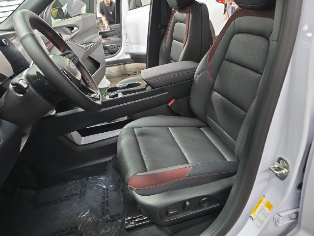 New 2026 Chevrolet Equinox RS w/ Convenience Package III FWD image 18