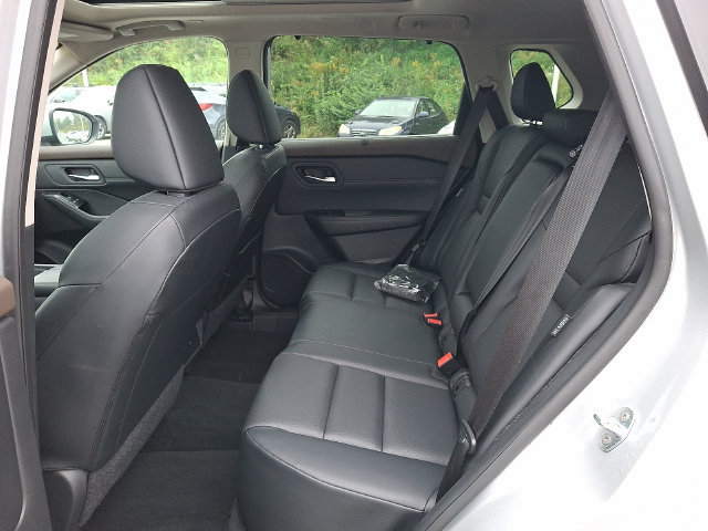Used 2023 Nissan Rogue SV w/ SV Premium B Package AWD/4WD image 10
