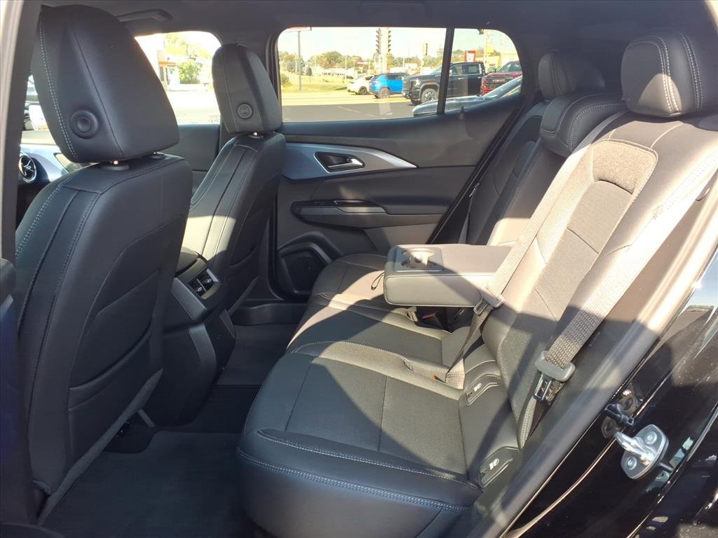 Used 2024 Chevrolet Equinox EV LT image 5