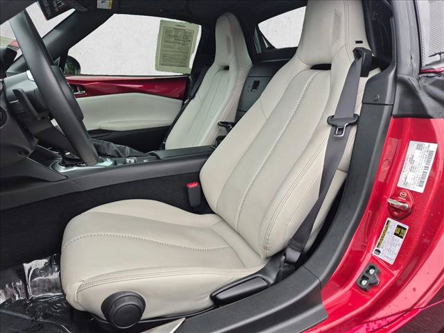 Used 2021 MAZDA MX-5 Miata RF Grand Touring RWD image 16
