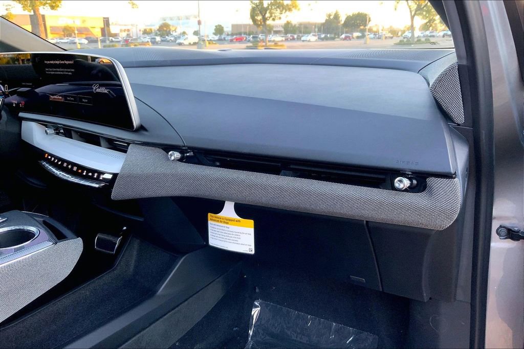 New 2026 Cadillac Optiq Sport 2 image 30