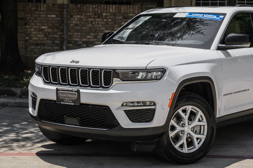 Used 2023 Jeep Grand Cherokee Limited RWD image 13