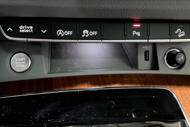 Used 2023 Audi Q5 2.0T Premium w/ Convenience Package image 23