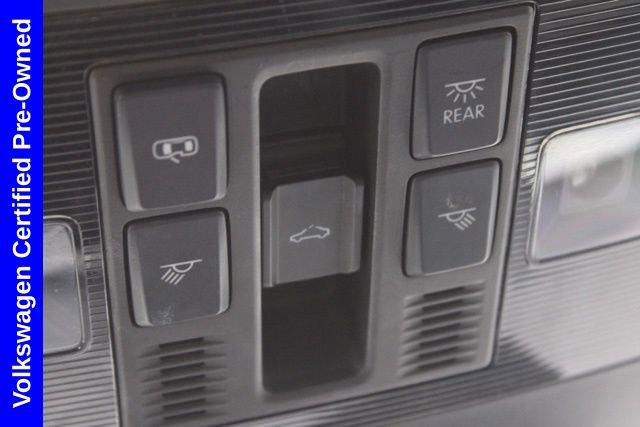 Used 2022 Volkswagen Atlas Cross Sport SEL R-Line image 30