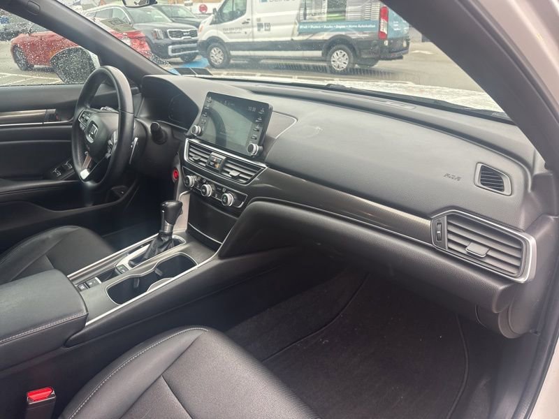 Used 2018 Honda Accord Sport image 11