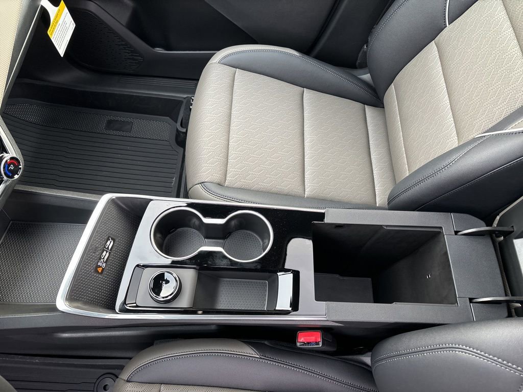 New 2026 Chevrolet Equinox LT w/ Convenience Package II image 15